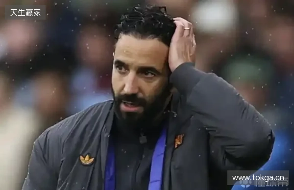 高层插手！电讯报：阿莫林被要求改打4后卫 他以激烈言论回击高层