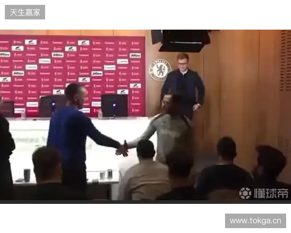有风度,罗塞尼尔在切尔西首场发布会前与在场所有记者一一握手