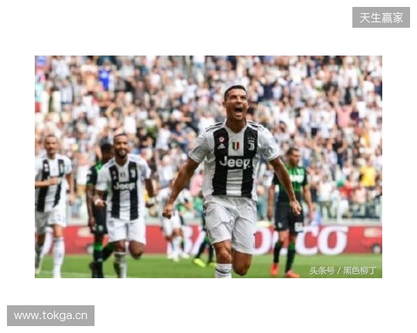 法兰克福内讧:球员场上互喷,并质疑主帅为何领先还要狂攻 法兰克福内讧:球员场上互喷,并质疑主帅为何领先还要狂攻